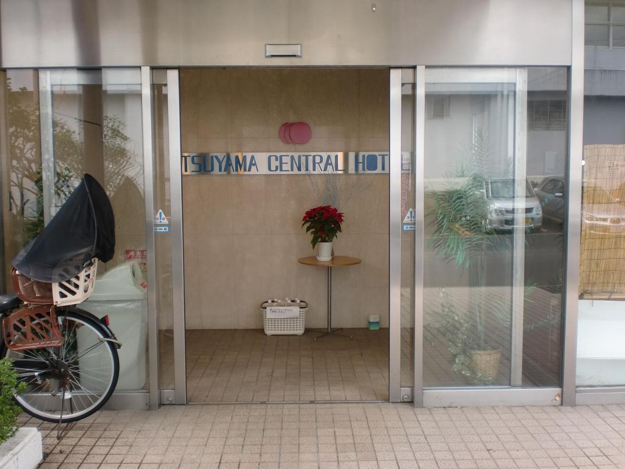 Tsuyama Central Hotel Townhouse Exterior photo
