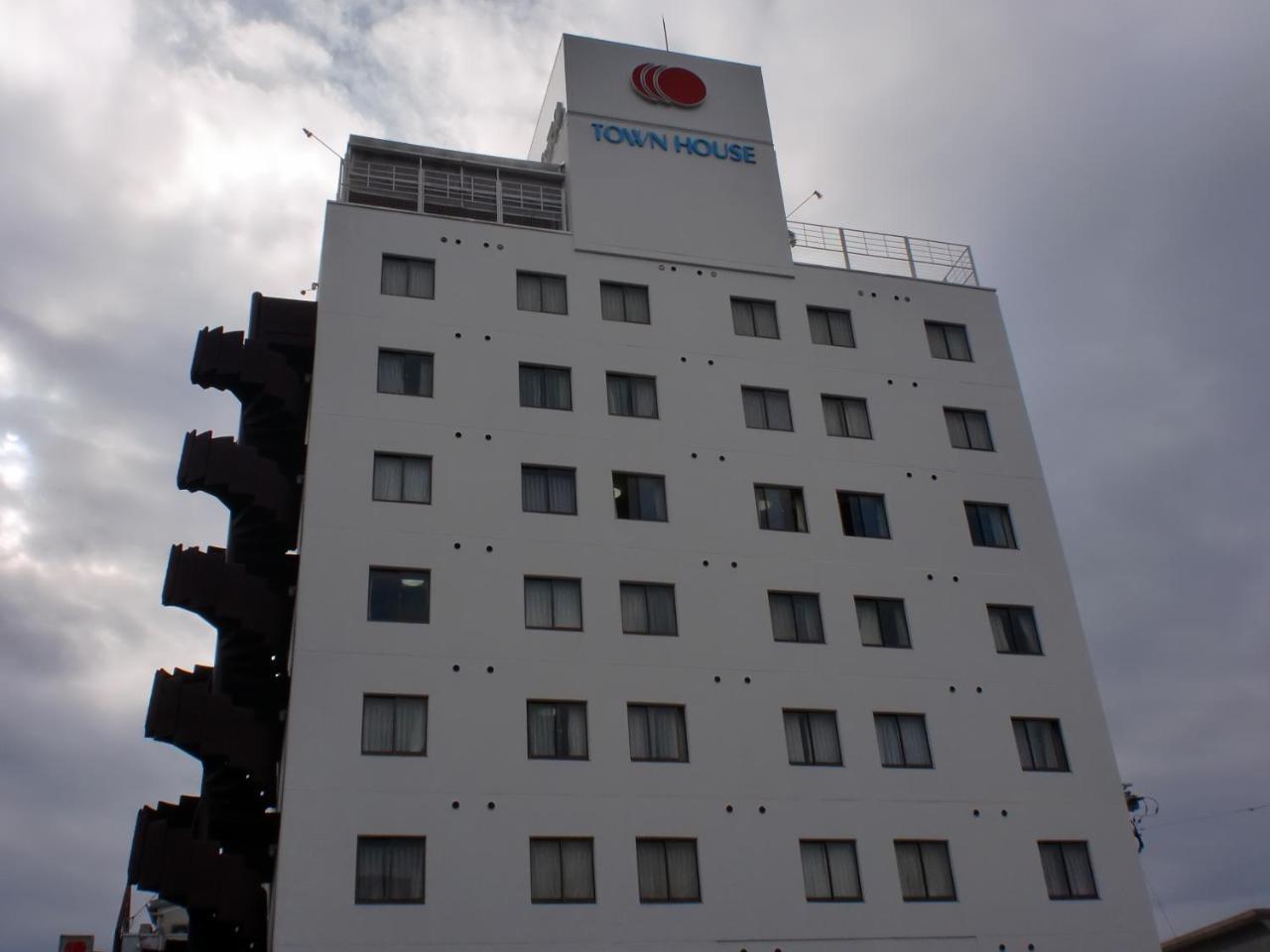 Tsuyama Central Hotel Townhouse Exterior photo